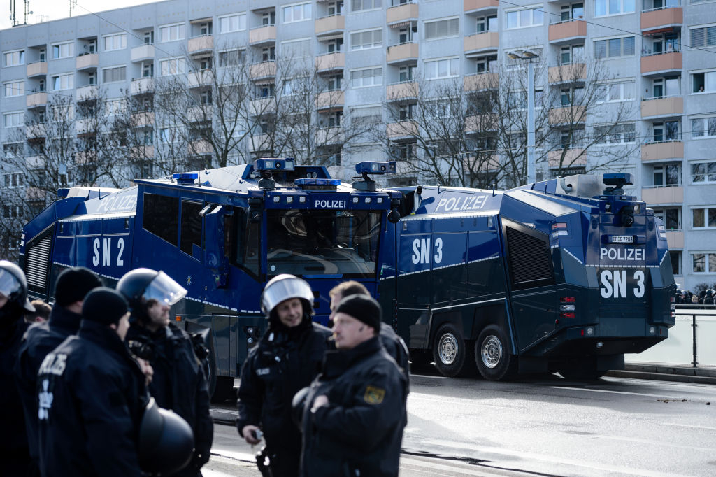 Allemagne : Flambée des Attaques de Migrants contre la police 2955