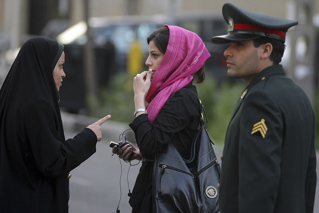 Les Femmes Iraniennes En Lutte Pour Leur Liberté Gatestone Institute